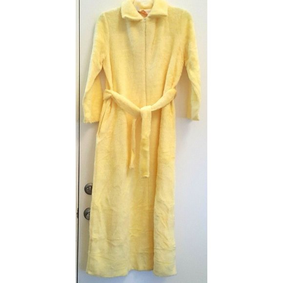 Yellow Fuzzy Robe Vintage Sears At Home Wear USA MADE Size Medium Zip Front